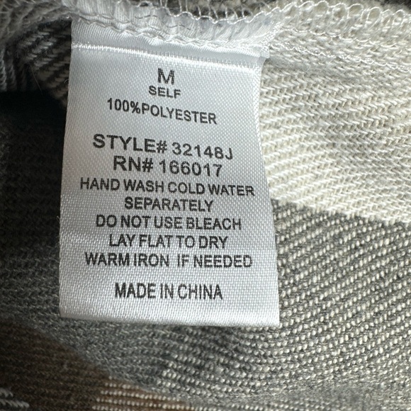 Blue B Collection Women's Plaid Lightweight Crop Jacket (Gray) Size Medium - Picture 12 of 12